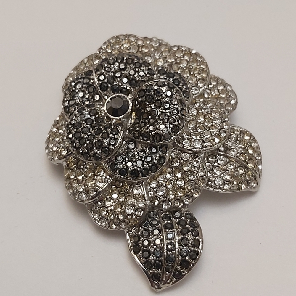 AVON  vintage broche